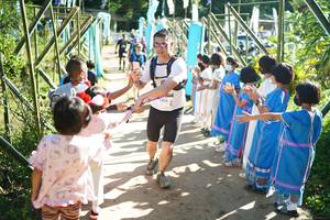 BIB: 204, 
                            <button type="button" onclick="openModal(19064287)" class="btn btn-primary btn-sm float-right btn-popup" data-toggle="modal" data-target=".modal-high-quality">
                        <i class="fas fa-shopping-cart"></i> Add to Cart
                    </button>
                                            <button type="button" onclick="isThisMe(19064287, true)" class="btn btn-success btn-sm float-right btn-popup btn-isme hidden" data-toggle="tooltip" data-placement="bottom" title="นี่คือรูปของคุณใช่ไหม คลิกที่นี่เพื่อเอาเข้าอัลบั้ม">
                        <i class="fas fa-plus"></i> Add to album
                    </button>
                    <button type="button" onclick="isThisMe(19064287, false)" class="btn btn-warning btn-sm float-right btn-popup btn-isnotme hidden">
                        <i class="fas fa-ban"></i> Remove from album
                    </button>